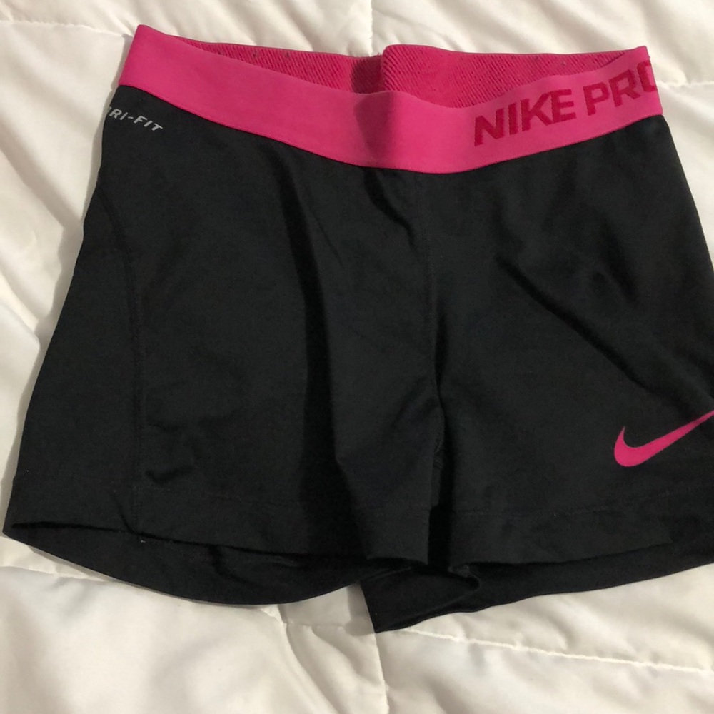 Nike pro